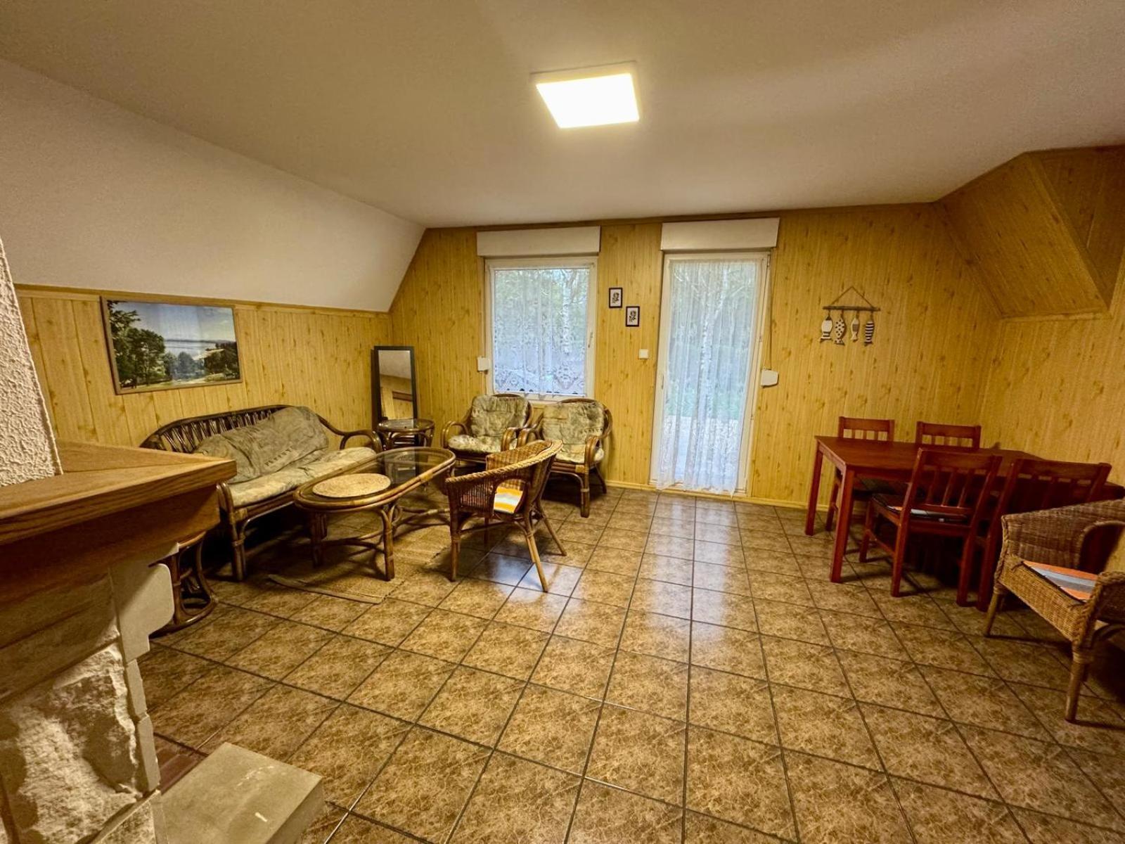 ניסה Domek Letniskowy Glebinow מראה חיצוני תמונה
